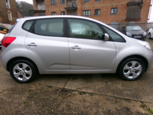 2013 Kia Venga 1.6 2 in Silver — image 3