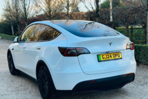 2024 Tesla Model Y Auto Rwd 5dr in White — image 4