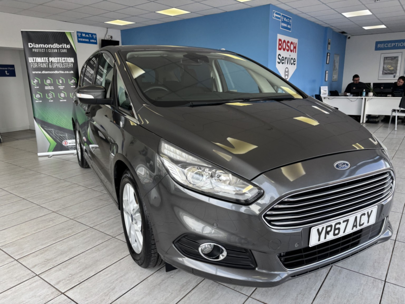 2017 Ford S-Max 2.0 Tdci Titanium in Grey — image 1