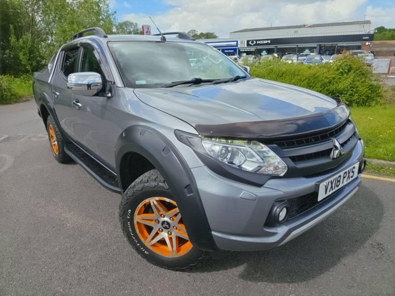 2018 Mitsubishi L200 2.4 Di-D Dc Barbarian Svp Ii Auto 4WD Euro 6 4dr in Grey — image 1
