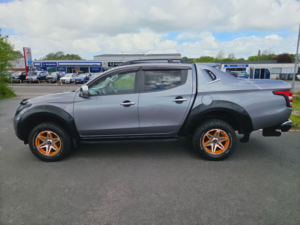 2018 Mitsubishi L200 2.4 Di-D Dc Barbarian Svp Ii Auto 4WD Euro 6 4dr in Grey — image 5
