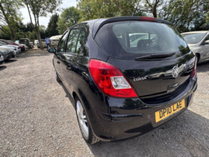 2010 Vauxhall Corsa 1.4i 16v Se 5dr (a/c) in Black — image 5