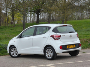 2017 Hyundai I10 1.2 Se Euro 6 5dr in White — image 5