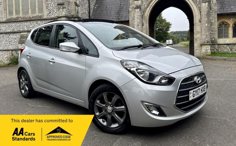 2017 Hyundai Ix20 1.6 Premium Nav Auto Euro 6 5dr in Silver — image 1
