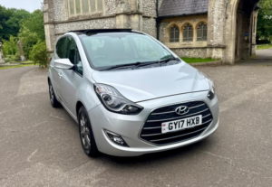 2017 Hyundai Ix20 1.6 Premium Nav Auto Euro 6 5dr in Silver — image 4
