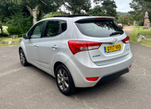 2017 Hyundai Ix20 1.6 Premium Nav Auto Euro 6 5dr in Silver — image 6