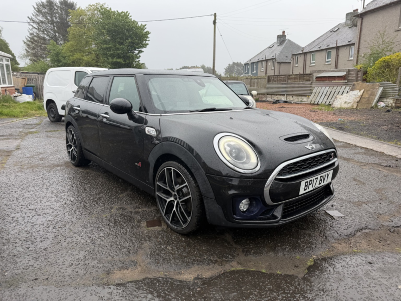 2017 MINI Clubman 2.0 Cooper S All4 Clubman Auto in Black — image 1