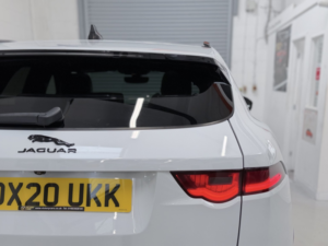 2020 Jaguar F-Pace 2.0 D180 Chequered Flag in White — image 6