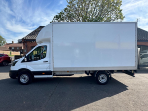 2021 Ford Transit 2.0 350 Ecoblue Leader Fwd L4 Euro 6 (s/s) 2dr in White — image 4