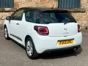 2013 Citroen Ds3 1.6 E-Hdi Airdream Dstyle Hatchback 3dr Diesel Manual Euro 5 (s/s) (90 Ps) in White — image 2