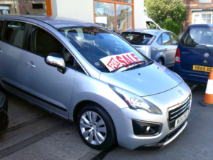 2014 Peugeot 3008 1.6 Hdi Active in Silver — image 3
