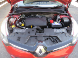 2013 Renault Clio 1.2 16v Dynamique Medianav Euro 5 5dr in Red — image 5