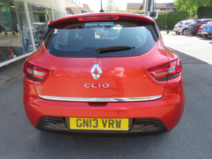 2013 Renault Clio 1.2 16v Dynamique Medianav Euro 5 5dr in Red — image 6