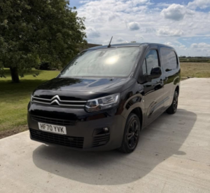 2020 Citroen Berlingo 1.5 Bluehdi 950 Driver Xl in Black — image 2