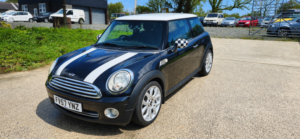 2008 MINI Hatch 1.6 Cooper Hatch in Black — image 2