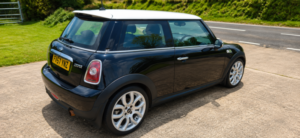 2008 MINI Hatch 1.6 Cooper Hatch in Black — image 6