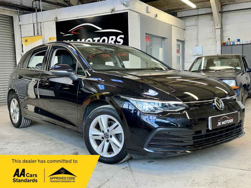 2022 Volkswagen Golf 1.5 Tsi Life Euro 6 (s/s) 5dr in Black — image 1