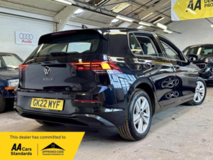 2022 Volkswagen Golf 1.5 Tsi Life Euro 6 (s/s) 5dr in Black — image 4