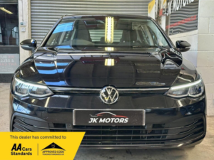 2022 Volkswagen Golf 1.5 Tsi Life Euro 6 (s/s) 5dr in Black — image 5