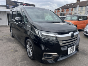 2018 Honda Stepwagon 2.0 Hybrid 7 Seats Fresh Import Verified Mile Finance Avb in Black — image 2