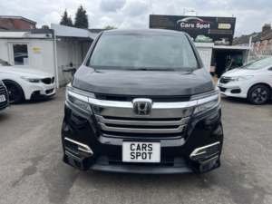 2018 Honda Stepwagon 2.0 Hybrid 7 Seats Fresh Import Verified Mile Finance Avb in Black — image 3