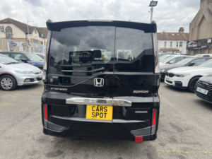 2018 Honda Stepwagon 2.0 Hybrid 7 Seats Fresh Import Verified Mile Finance Avb in Black — image 6