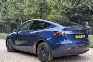 2023 Tesla Model Y (dual Motor) Long Range Auto 4wde 5dr in Blue — image 4