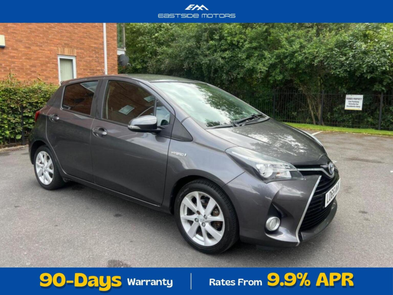 2020 Toyota Yaris 1.5 Vvt-H Icon E-CVT Euro 6 (s/s) 5dr in Grey — image 1