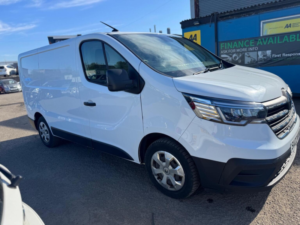 2022 Renault Trafic 2.0 Dci Blue Sl28 Business+ L1 H1 Euro 6 (s/s) 5dr in White — image 2