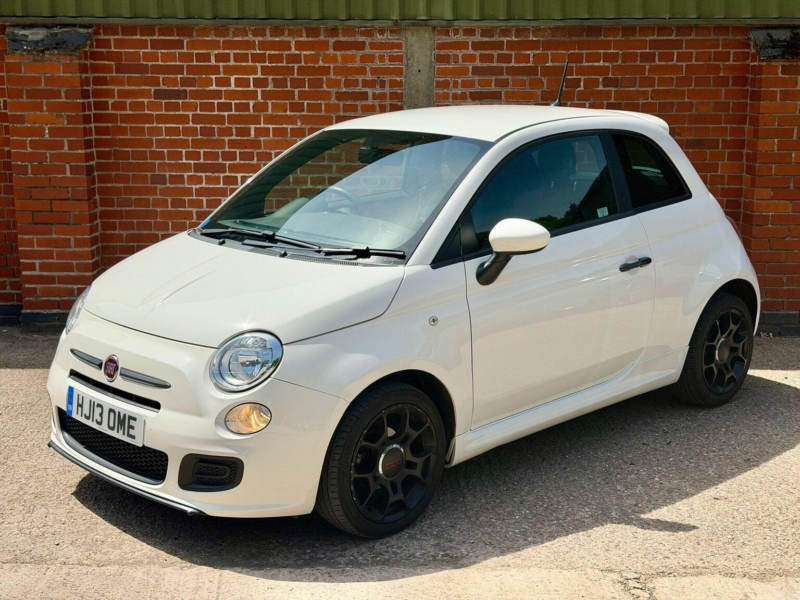 2013 Fiat 500 1.2 S Euro 5 (s/s) 3dr in White — image 1