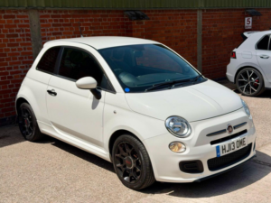 2013 Fiat 500 1.2 S Euro 5 (s/s) 3dr in White — image 2