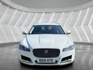 2019 Jaguar Xf 2.0i Portfolio Sportbrake Auto Euro 6 (s/s) 5dr in White — image 2