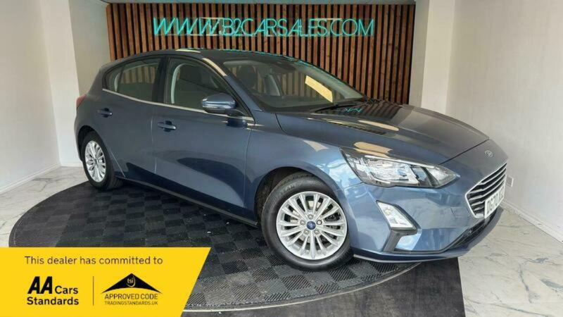2020 Ford Focus 1.0t Ecoboost Titanium Auto Euro 6 (s/s) 5dr in Blue — image 1