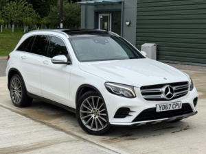 2017 Mercedes-Benz Glc 2.1 Glc220d Amg Line (premium) G-Tronic 4matic Euro 6 (s/s) 5dr in White — image 5