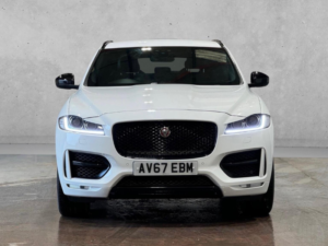 2017 Jaguar F-Pace 2.0 D240 R-Sport Auto AWD Euro 6 (s/s) 5dr in White — image 2