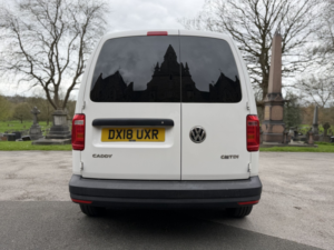 2018 Volkswagen Caddy 2.0 Tdi C20 Bluemotion Tech Startline in White — image 6