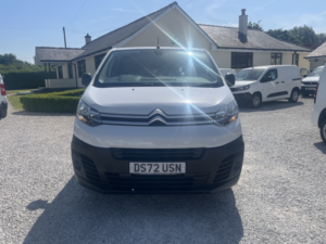 2023 Citroen Dispatch 1.5 Dispatch 1.5bhdi 100 M Enterprise Edition in White — image 2