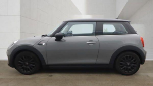 2016 MINI Hatch 1.5 Cooper Auto Euro 6 (s/s) 3dr in Grey — image 6
