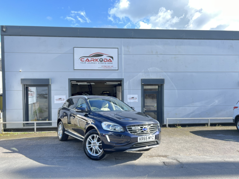 2015 Volvo Xc60 2.4 Se Lux D4 AWD in Blue — image 1