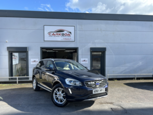 2015 Volvo Xc60 2.4 Se Lux D4 AWD in Blue — image 4