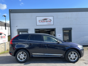 2015 Volvo Xc60 2.4 Se Lux D4 AWD in Blue — image 5