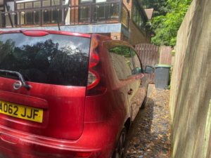 2012 Nissan Note 1.6 16v N-Tec+ Euro 5 5dr in Red — image 6