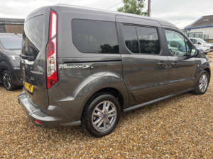 2021 Ford Grand Tourneo Connect Wav Wheelchair Accessible Vehicle Titanium Grand Tourneo 1.5l Ecoblue 120ps Fwd 6-Speed Manual in Grey — image 3