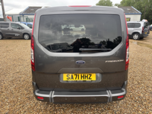 2021 Ford Grand Tourneo Connect Wav Wheelchair Accessible Vehicle Titanium Grand Tourneo 1.5l Ecoblue 120ps Fwd 6-Speed Manual in Grey — image 4