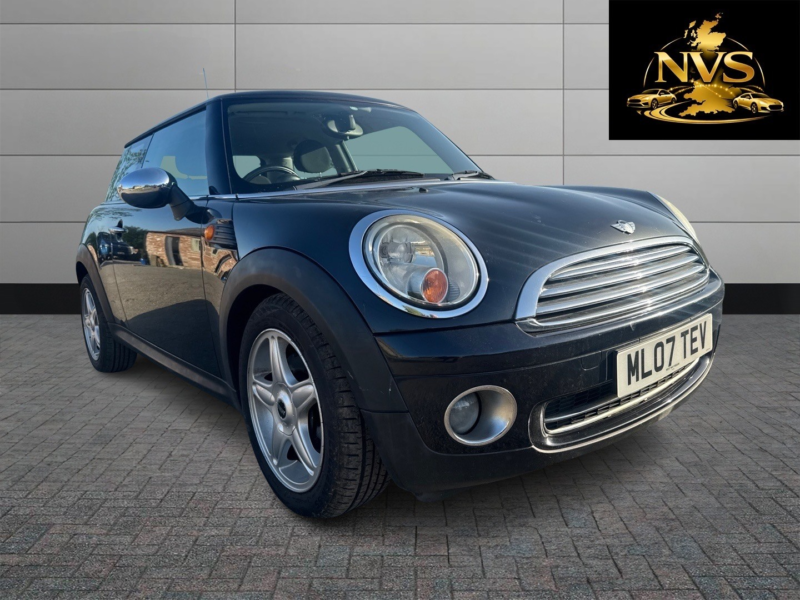 2007 MINI Hatch 1.4 One Hatch in Black — image 1