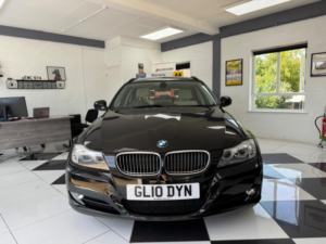 2010 BMW 3 Series 3.0 325d Se Touring Steptronic Euro 5 5dr in Black — image 2