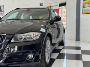 2010 BMW 3 Series 3.0 325d Se Touring Steptronic Euro 5 5dr in Black — image 6