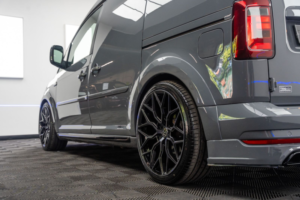 2019 Volkswagen Caddy 2.0 Tdi C20 Caddy Tmg R Highline Panel Van 5dr Diesel Manual 6 Speed (150 Ps) in Grey — image 5