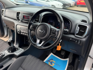 2016 Kia Sportage 1.6 Gdi 1 Euro 6 5dr in Silver — image 3