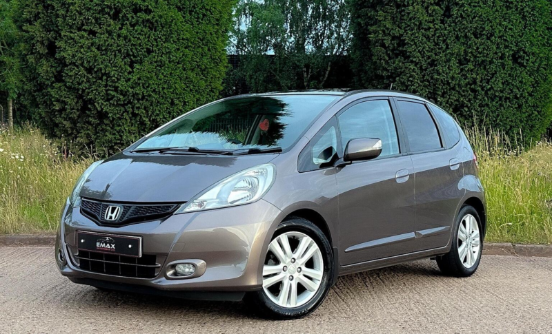 2014 Honda Jazz 1.4 I-Vtec Es Plus CVT Euro 5 5dr in Brown — image 1